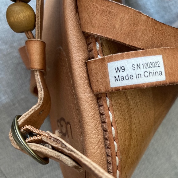 UGG Australia Naima Ombre Platform Beaded sz 9 - Picture 7 of 10